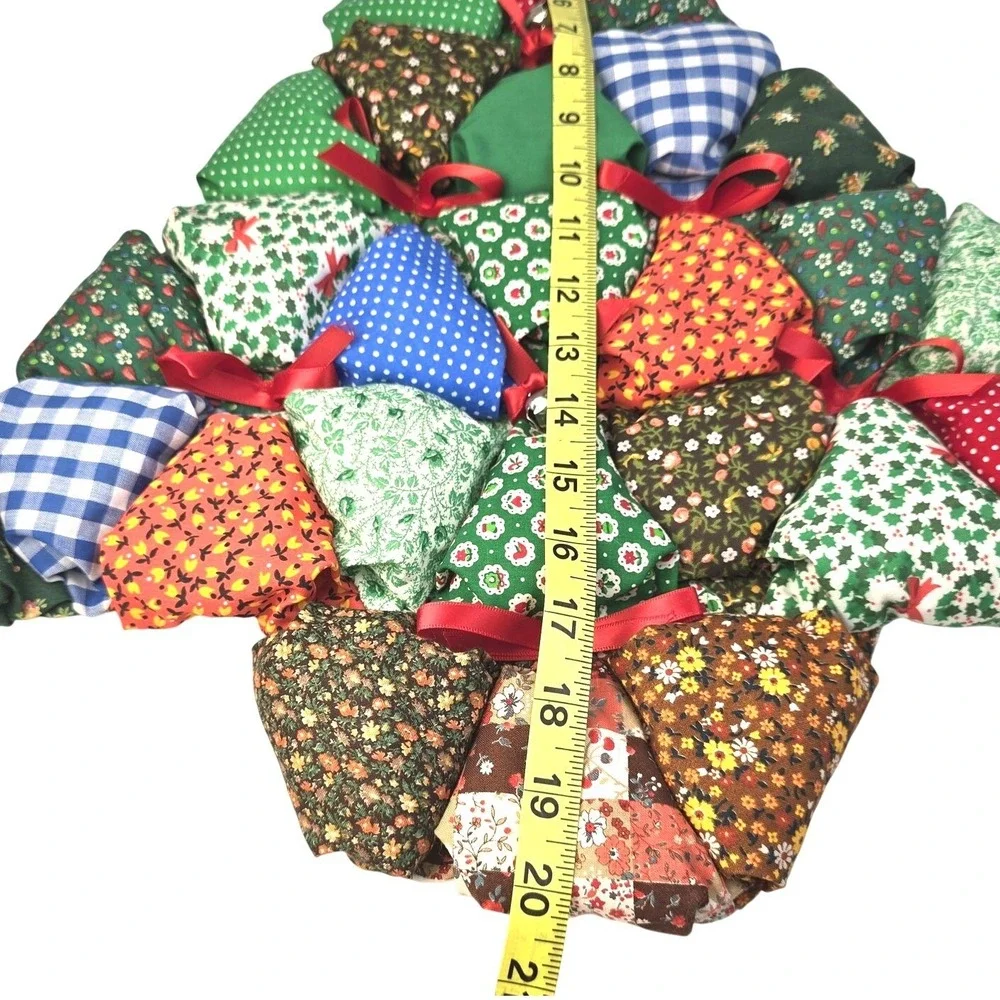 Vintage‎ Handmade Puff Patchwork  Christmas Tree Wall Hanging Decor 20 in